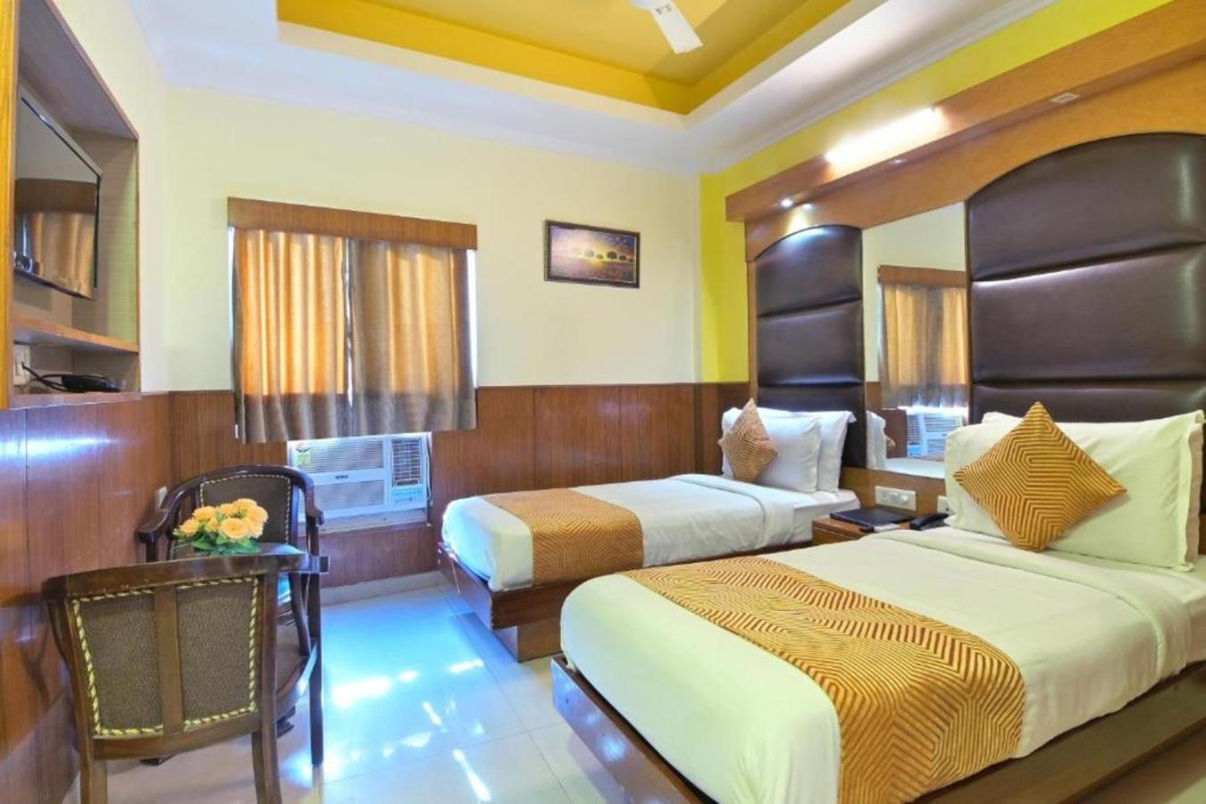 Hotel Castle Blue New Delhi Near Igi Airport Extérieur photo