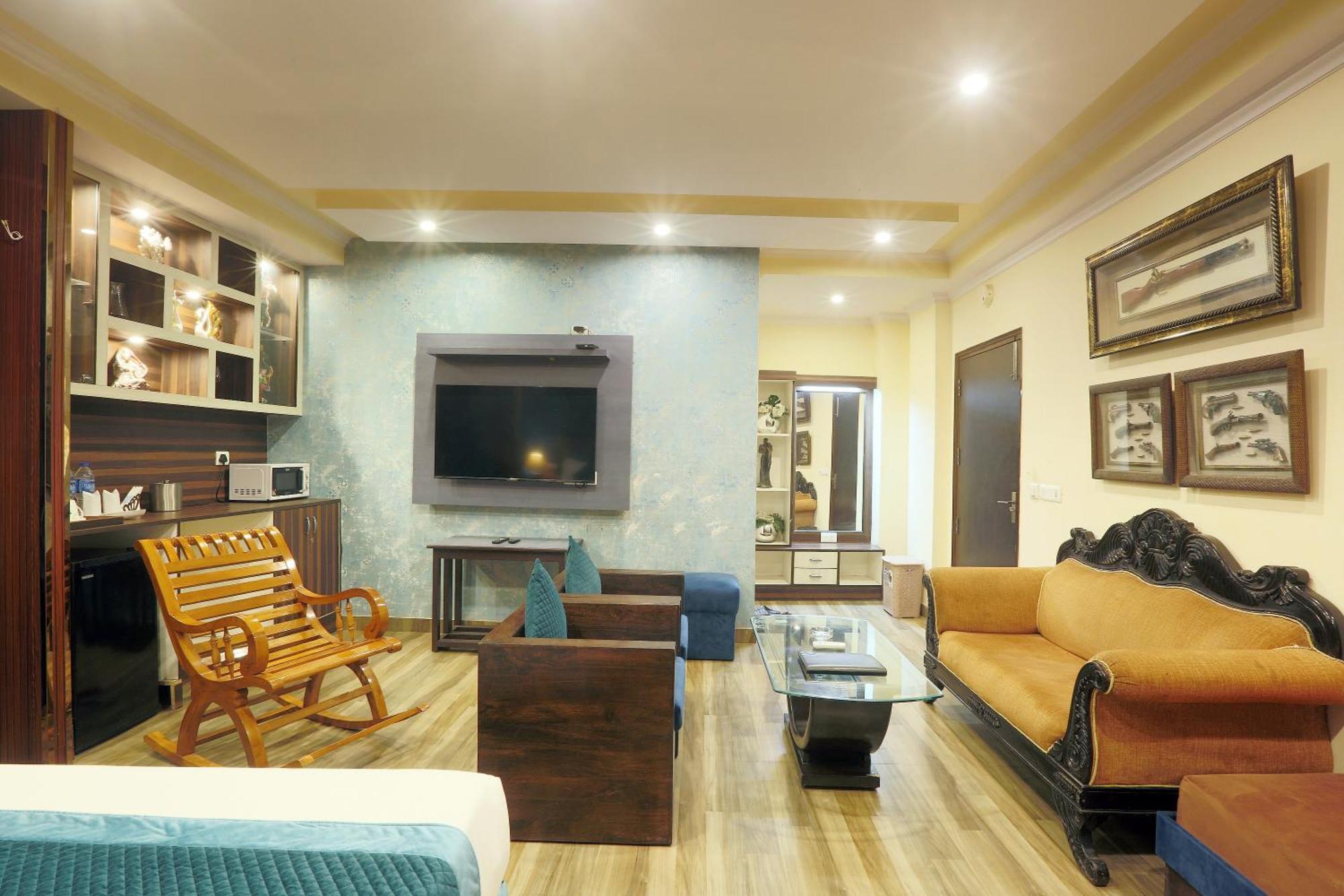 Hotel Castle Blue New Delhi Near Igi Airport Extérieur photo